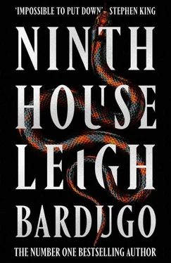 Лей Бардуго Ninth House обложка книги